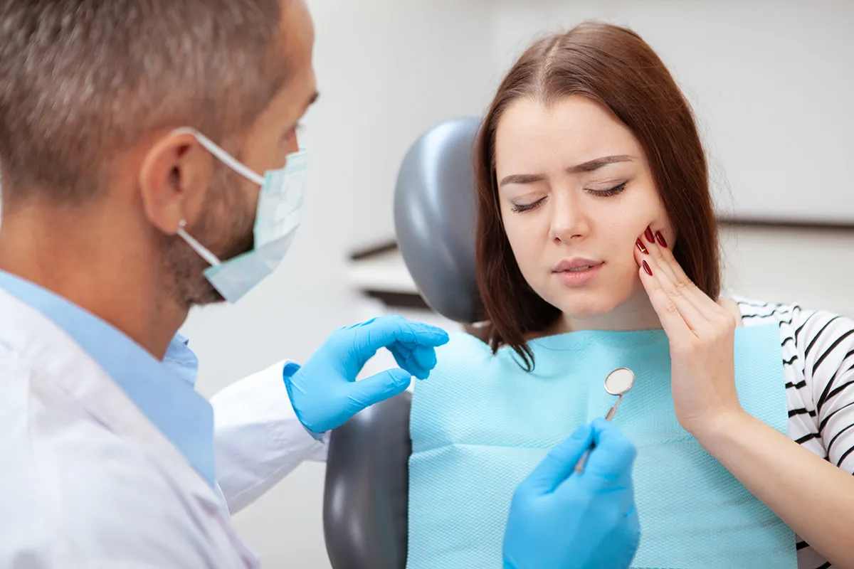 Etlik Diş Polikliniğinde Estetik Gülüş Tasarımı Fiyatları